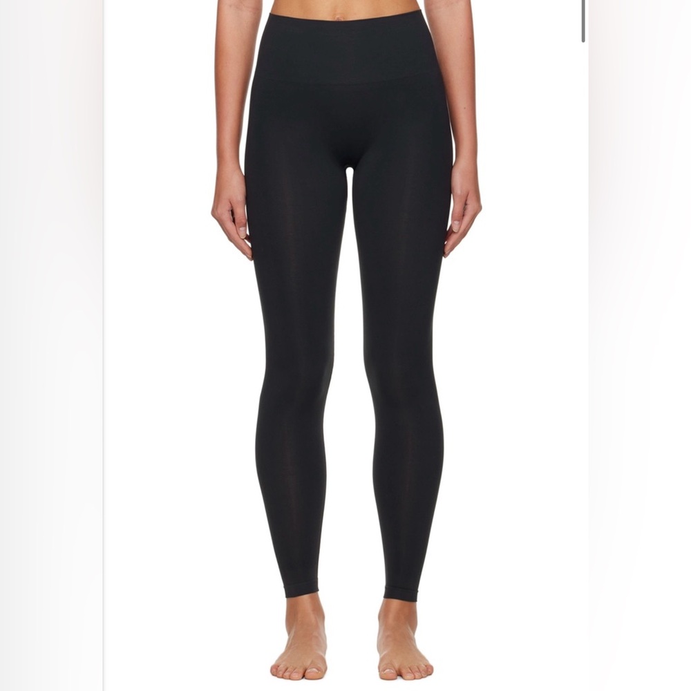 SKIMS Soft Smoothing Seamless Legging: BRAND NEW